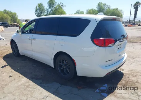 2018 Chrysler Pacifica Touring Plus из США, поврежденный, VIN 2C4RC1FG0JR287288